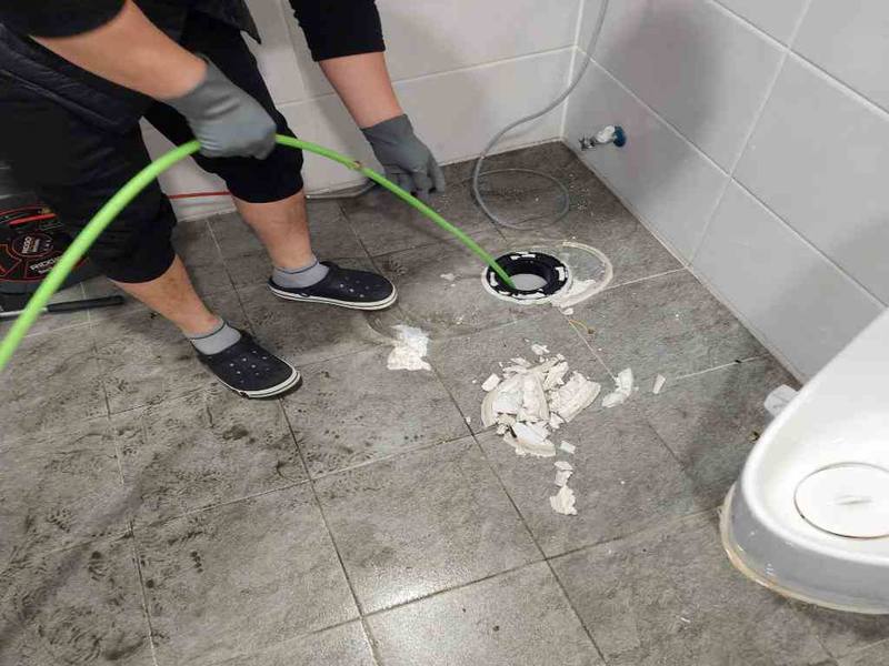 영통 변기역류 작업사례 1