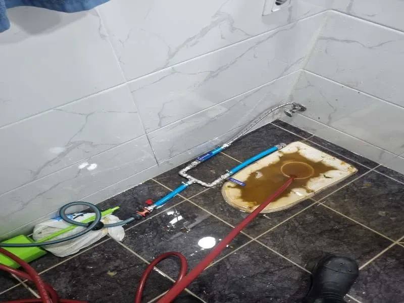 영통 변기역류 작업사례 19